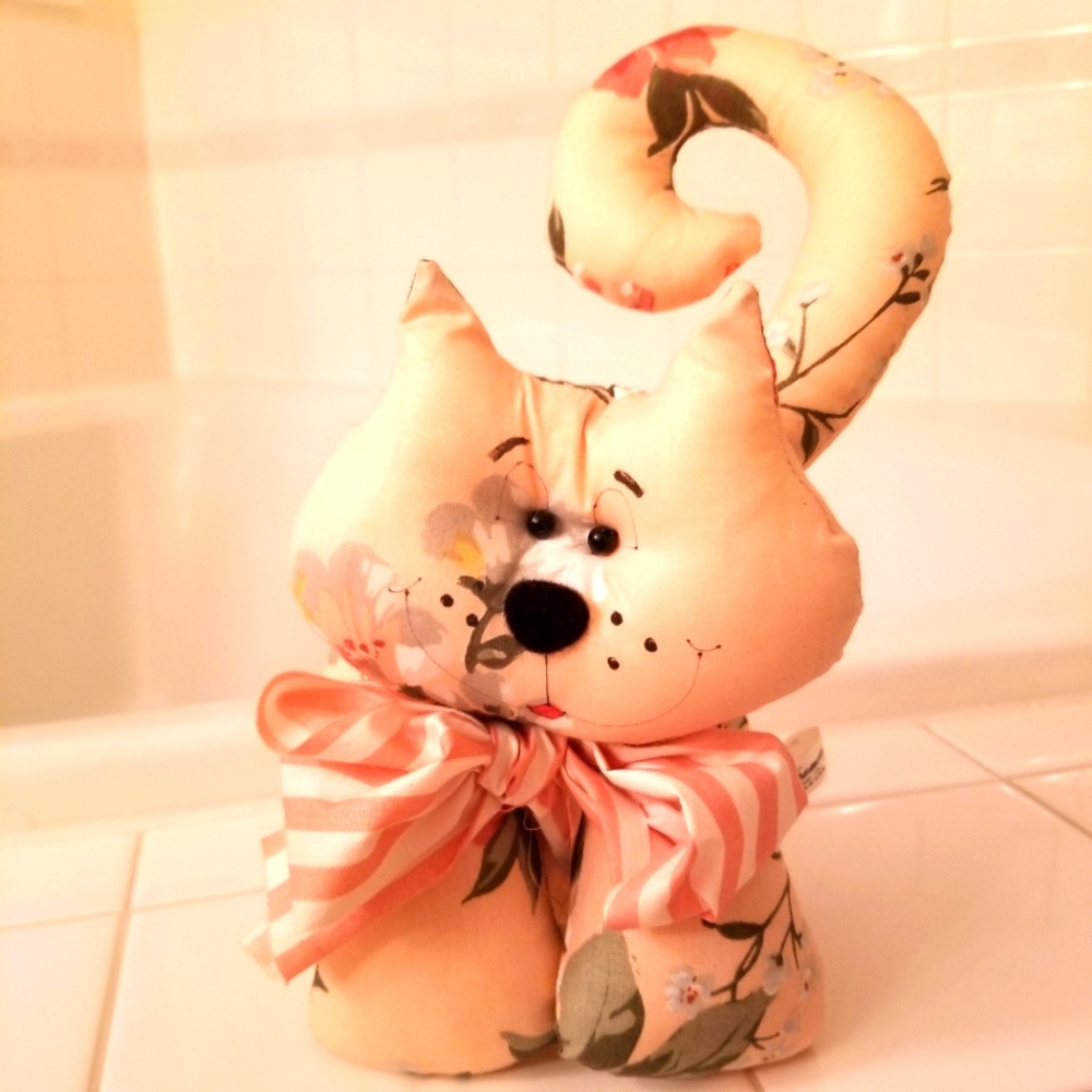 #1038C Stuffed Cat